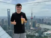 佩德里用上海话向中国球迷问好