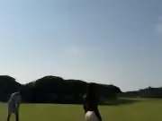 乔治娜与C罗和孩子们的高尔夫时光